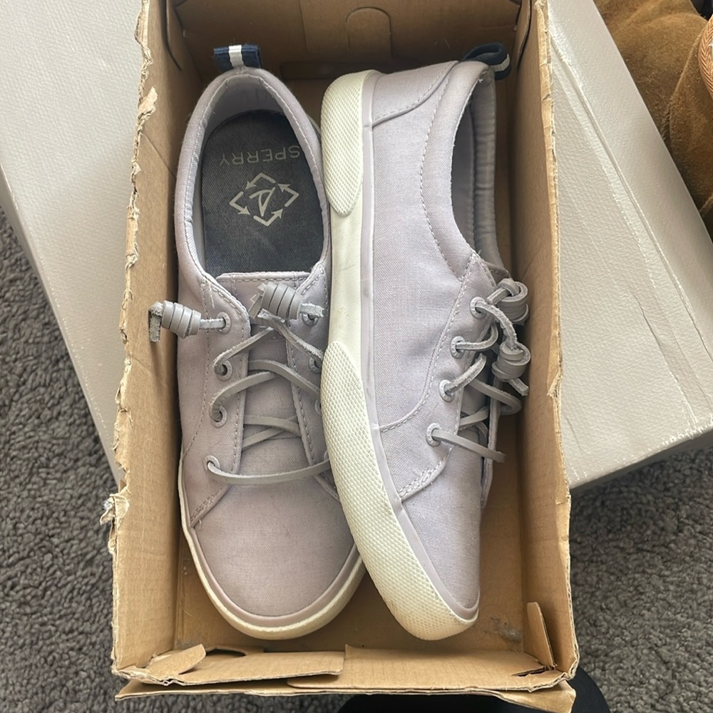 Sperry memory foam pier wave size 6.5